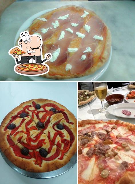 A Pizzeria Trattoria Ambassador, puoi provare una bella pizza
