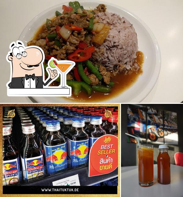 Sehen Sie das Foto von getränk und lebensmittel bei TukTuk Thai Street Food an