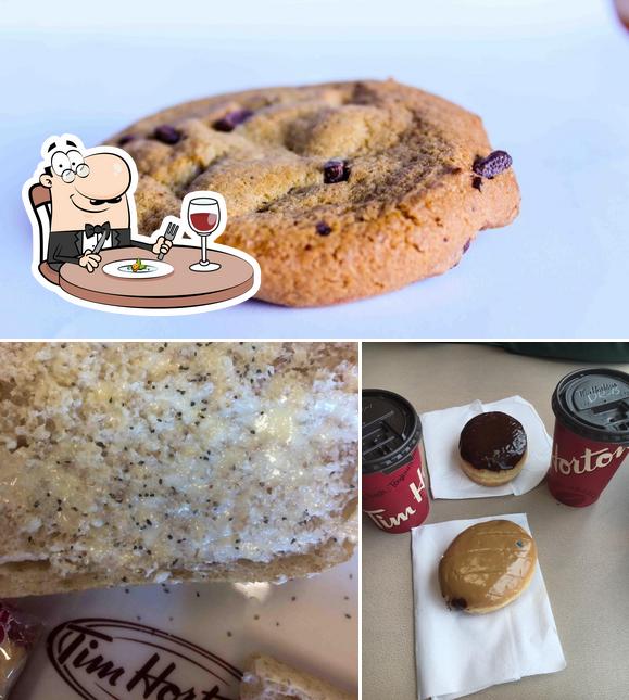 Canadian Fast Food Restaurant - Review of Tim Hortons, Clearwater