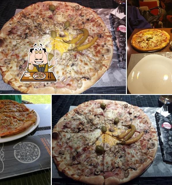 En Pizzeria Napoli, puedes probar una pizza