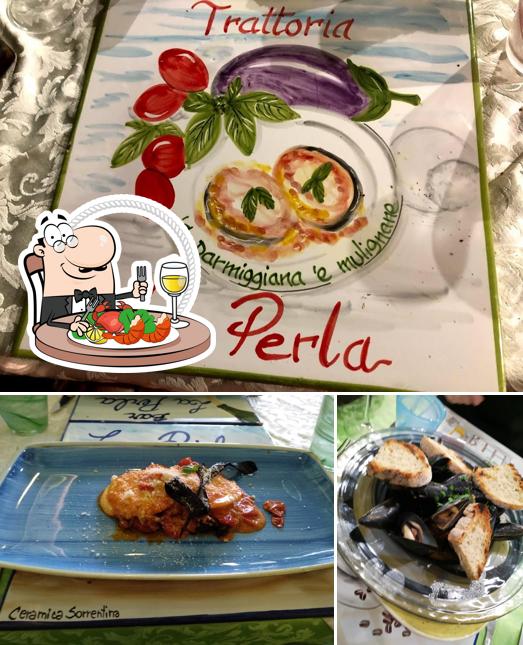 Ordina tra i vari pasti di mare offerti a La Perla Bar,Trattoria,Tabacchi & Rosticceria