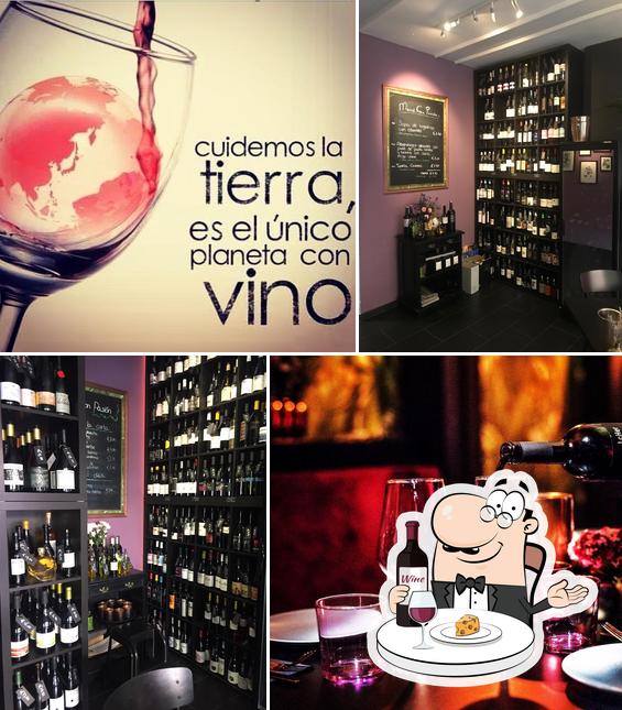 Приятно выпить бокал вина в "Vinoteca Con Pasión"