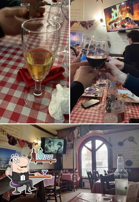 Dai un'occhiata agli interni di A Malafemmena Osteria Specialita Napoletane