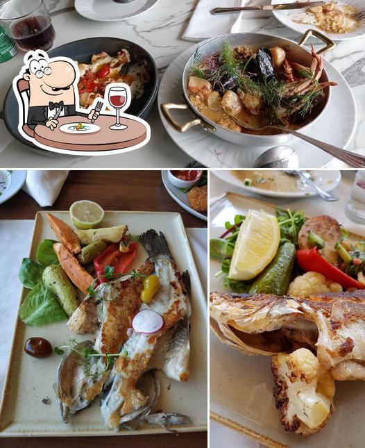 Meals at El Marsa Restaurant מסעדת אל מרסא