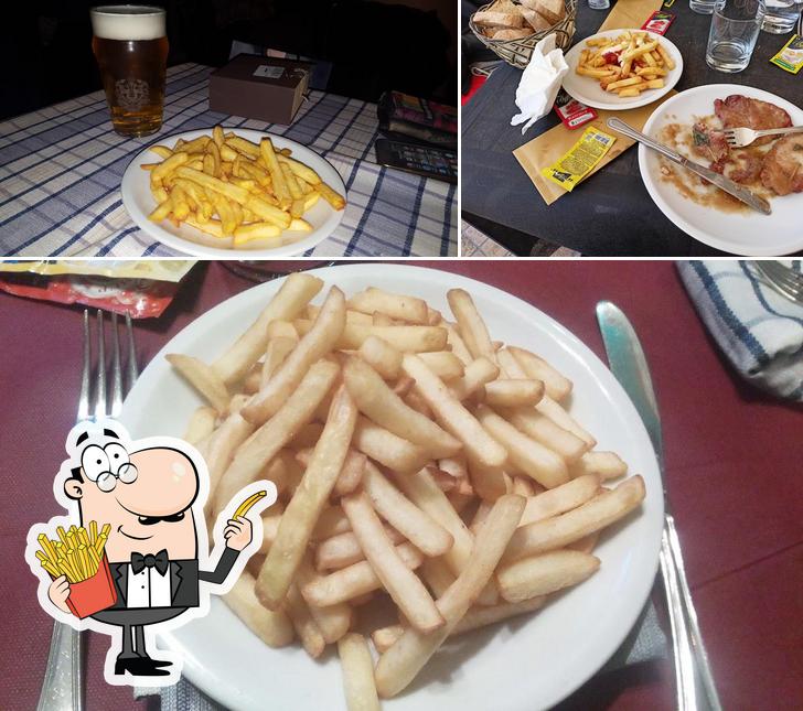 Prova a prendere le patatine fritte a DabriS' Brasserie