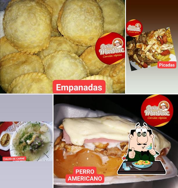 Еда в "Cómodas Rapidas Doña Martha C"
