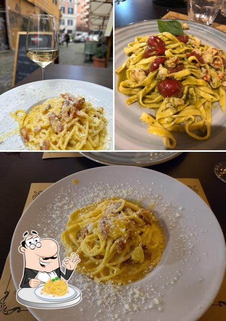 Spaghetti alla carbonara al Saltimbocca San Lorenzo