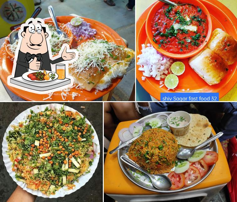 Food at Food Stalls On Juhu Chowpatty