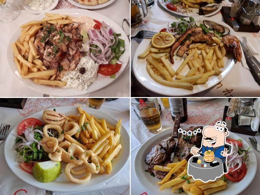 Еда в "Gyropolis Taverna"