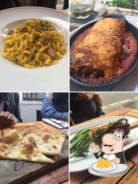 Spaghetti carbonara at Ponti's