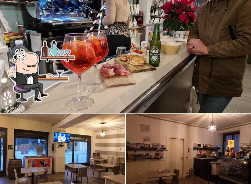 La foto della interni e cibo di Bar Francese di Bonomelli Moira