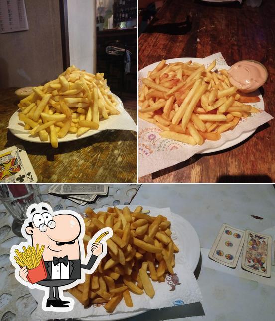 Commandez des frites à Osteria Al Biancanil