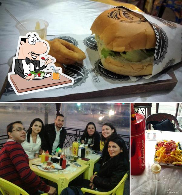 Comida em Espetinhos Junior Hamburgueria