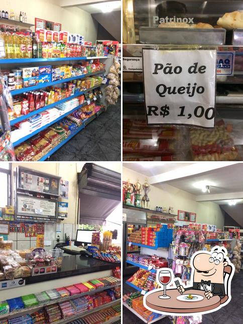 Comida em Padaria e Mini Mercado São João