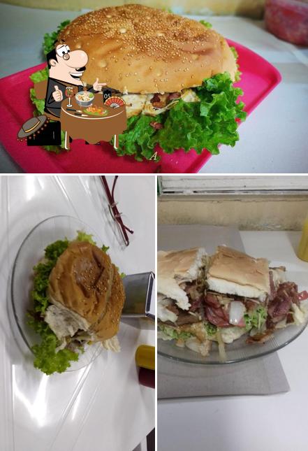 Comida em Skina Lanches