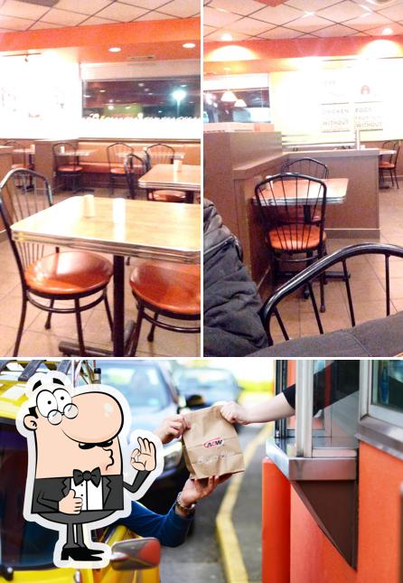 Regarder la photo de A&W Canada