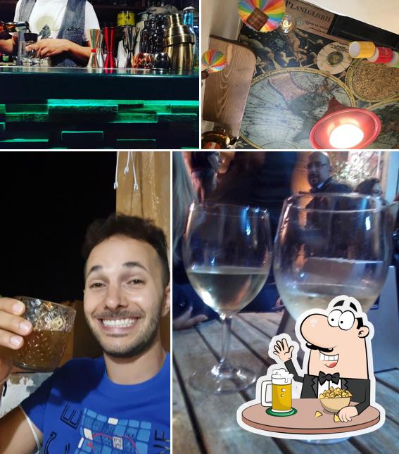 Puoi prenderti un rinfrescante bicchiere di birra chiara o scura