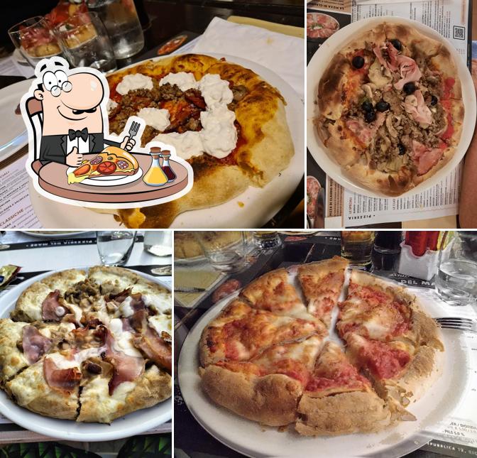 A Pizzeria del mare, puoi goderti una bella pizza