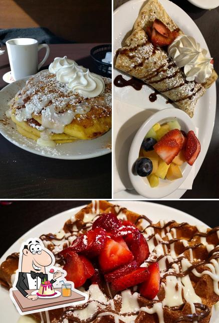 Stacked Pancake & Breakfast House Georgetown sert une sélection de plats sucrés