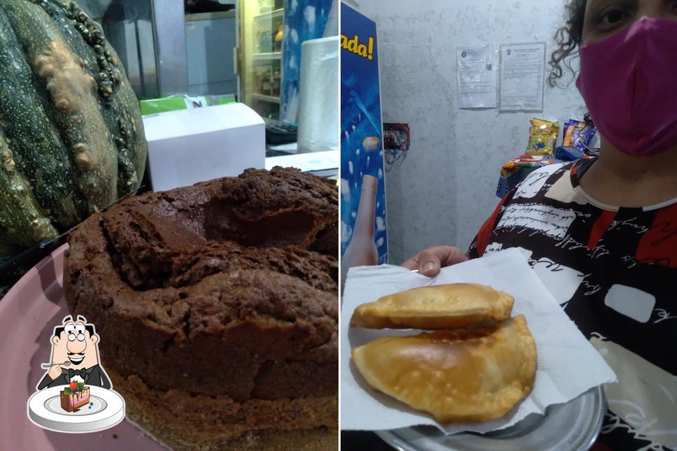 Bolo de chocolate em Sara Comida Caseira