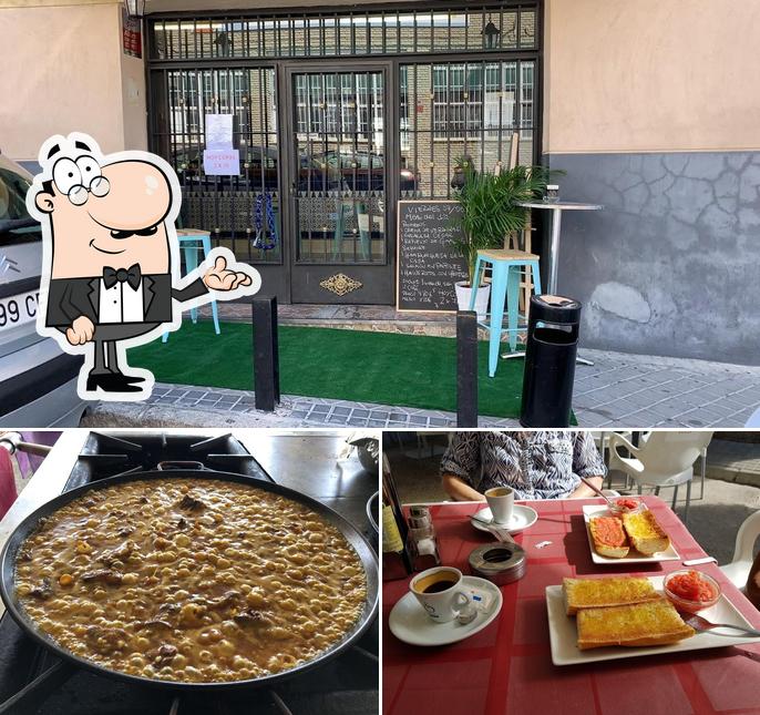 Посмотрите на это фото, где видны внутреннее оформление и еда в Restaurante Picos de Ávila