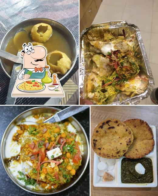 Food at Dilli Chaatt Darbar