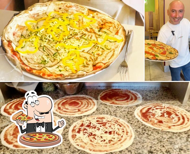 A Superpizza Milano - pizze senza lievito e integrali, puoi goderti una bella pizza