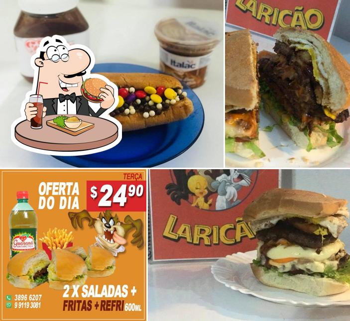 Закажите гамбургеры в "Laricão Lanches"