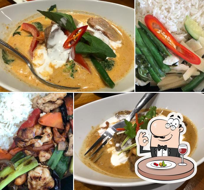 Food at Phatboy Thai