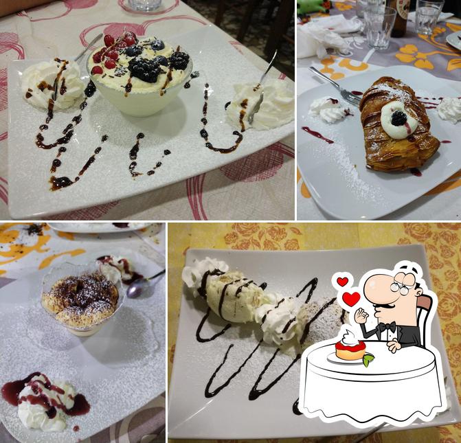 Ristorante Pizzeria Coccinella serve un'ampia gamma di dessert