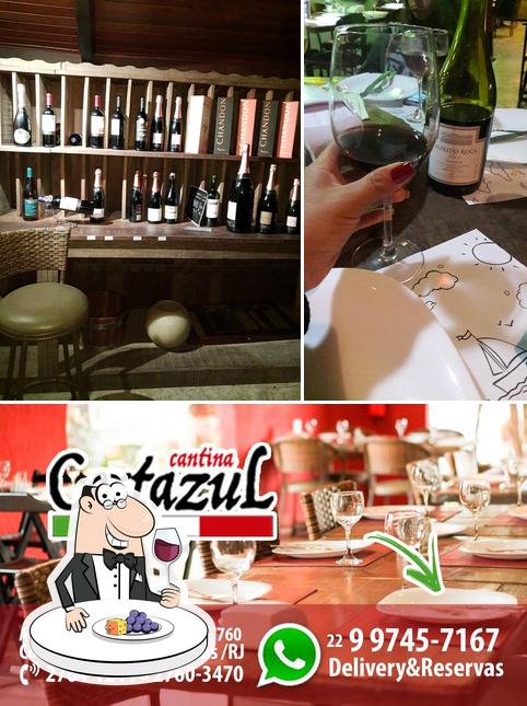 É agradável saborear uma taça de vinho no Cantina Costazul