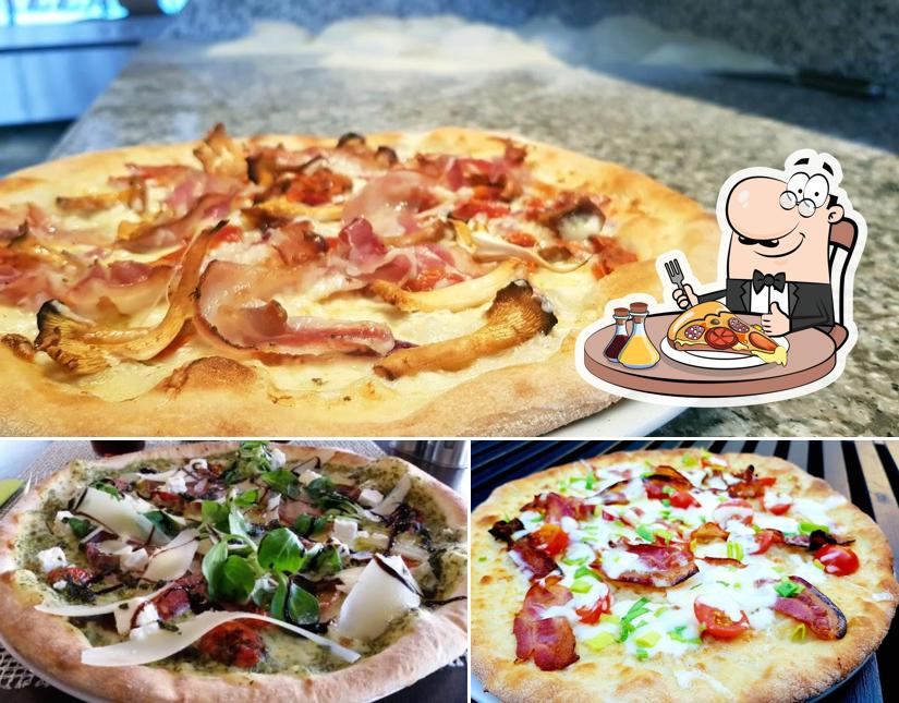 Get pizza at Costa Smeralda Pizzeria Skovshoved