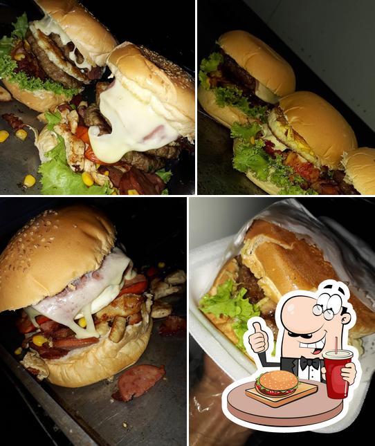 Delicie-se com um hambúrguer no Rodrigo Lanches Ltda