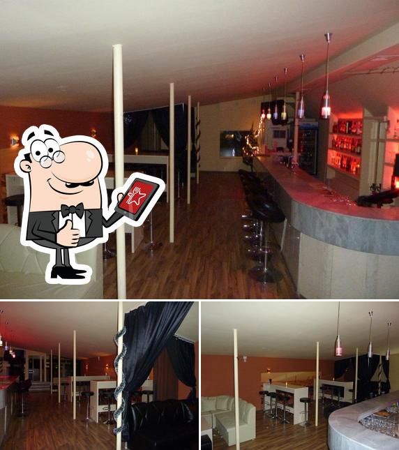 Voici une photo de Night club Panorama