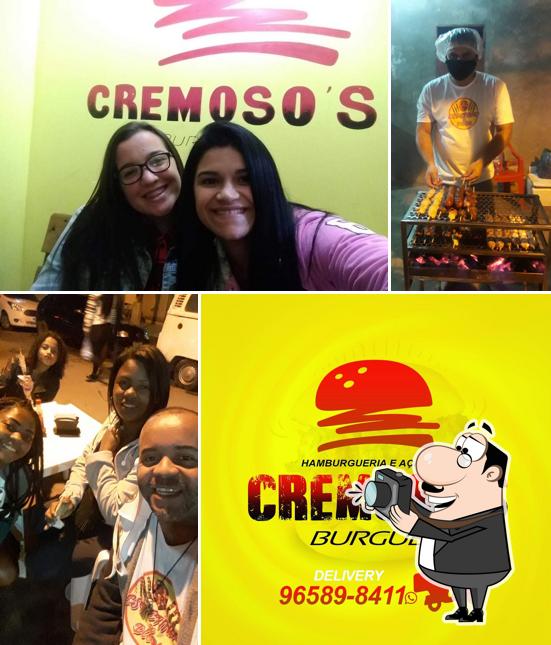 See the pic of Cremoso's burguer