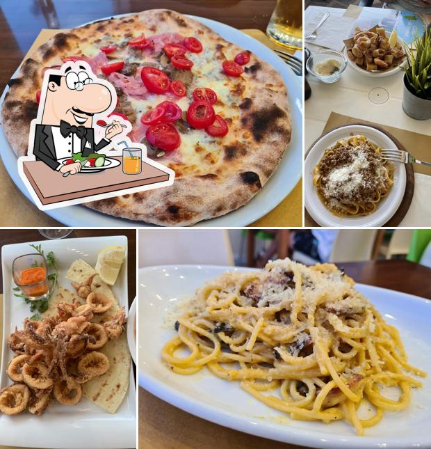 Cibo al Ristorante Gastronomia "Street Food"