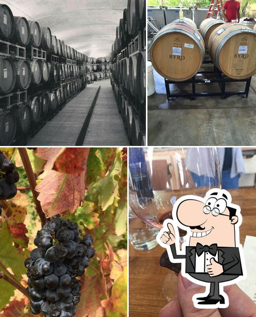 Это фото "J. Rickards Vineyards and Winery"