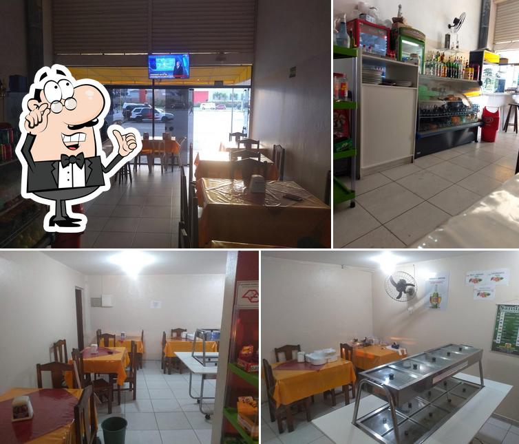 O interior do Restaurante Recanto Brasileiro