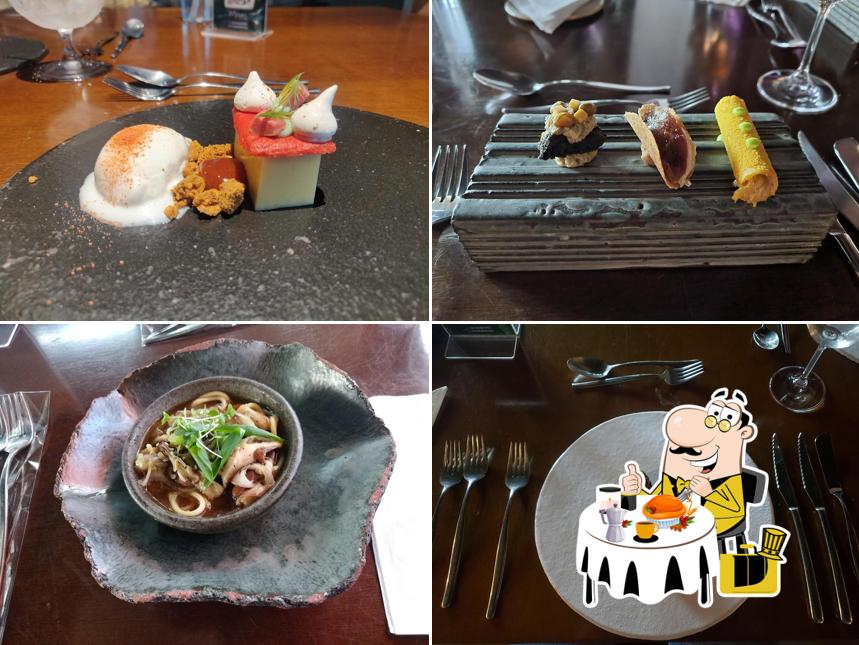 Platos en Restaurante-Escola Mayú