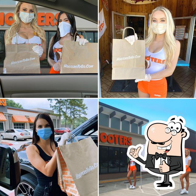 Here's an image of Hooters