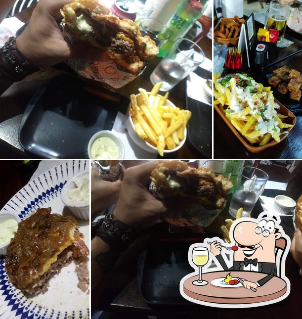 Platos en Sheriff's Burger