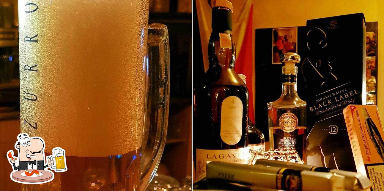 Puoi ordinare un rinfrescante bicchiere di birra chiara o scura