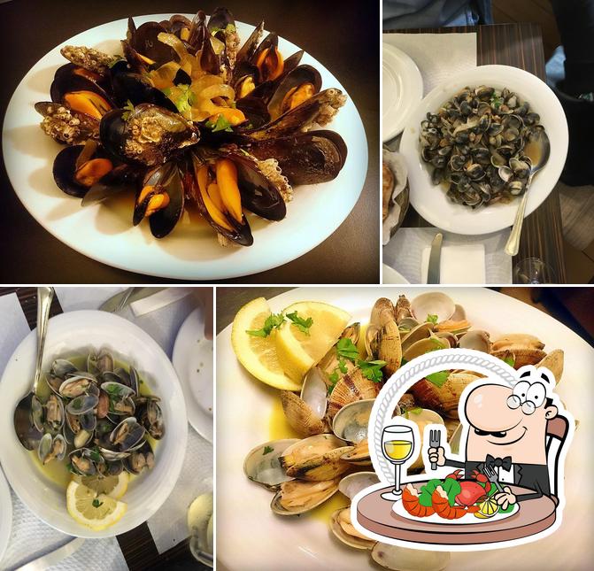 Order seafood at Restaurante Fabioca