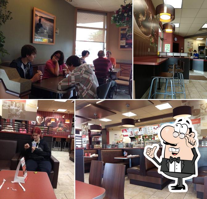 El interior de Tim Hortons