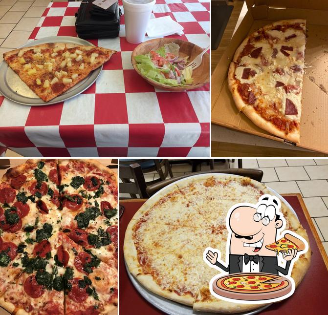 Elige una pizza en NY Pizza Palace