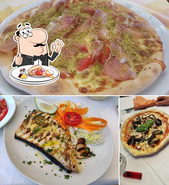 Scegli una pizza a Ristorante pizzeria LA CONCHIGLIA