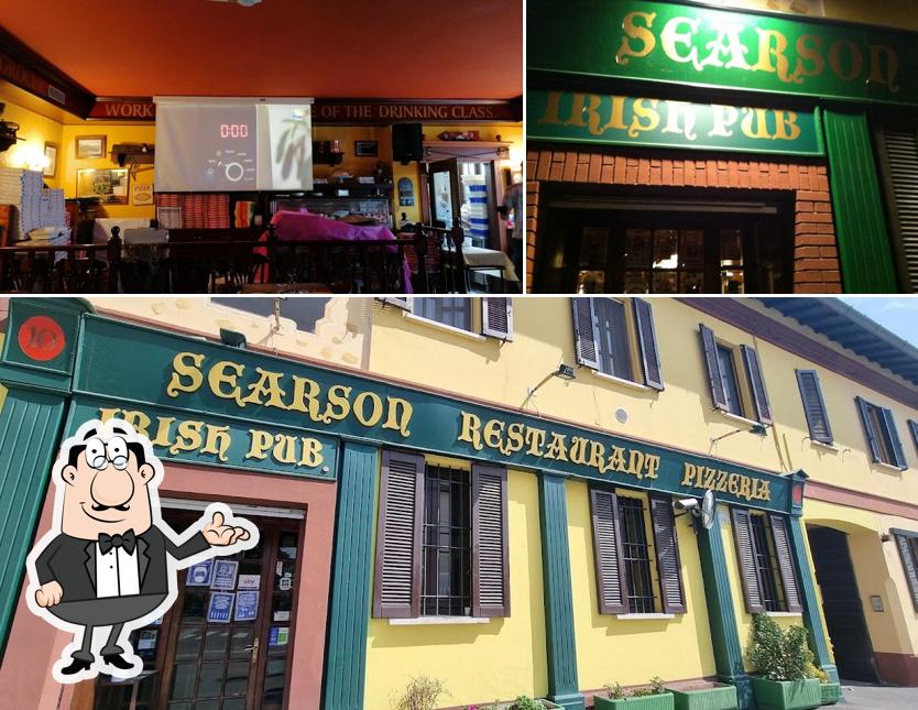 Dai un'occhiata agli interni di Searson Pub