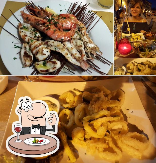 La foto della cibo e interni di Pisa bar 64 via s maria