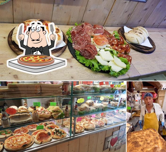 Prenditi una pizza a Schiacciateria De' Neri 18r