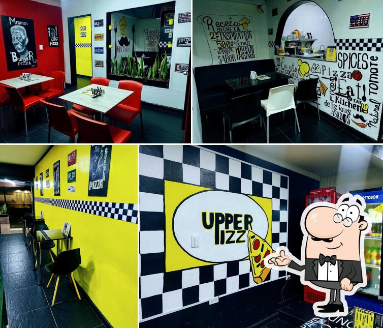 El interior de Upper Pizza